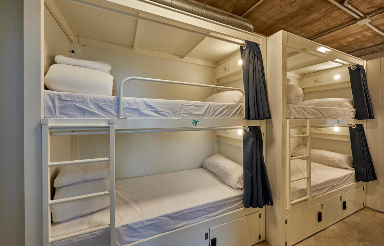 Hostelfly Мадрид Экстерьер фото